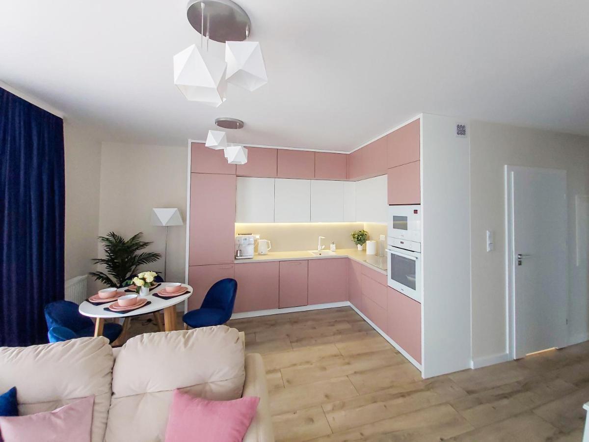 Apartament Bella Rosa Z Podziemnym Parkingiem 키엘체 외부 사진